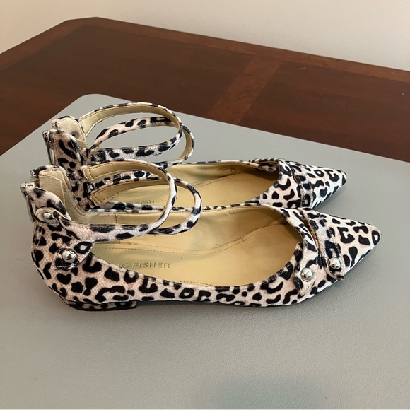 Marc Fisher Alie Flats in Brown Multi Fabric Leopard Print Size 6 - Picture 6 of 10